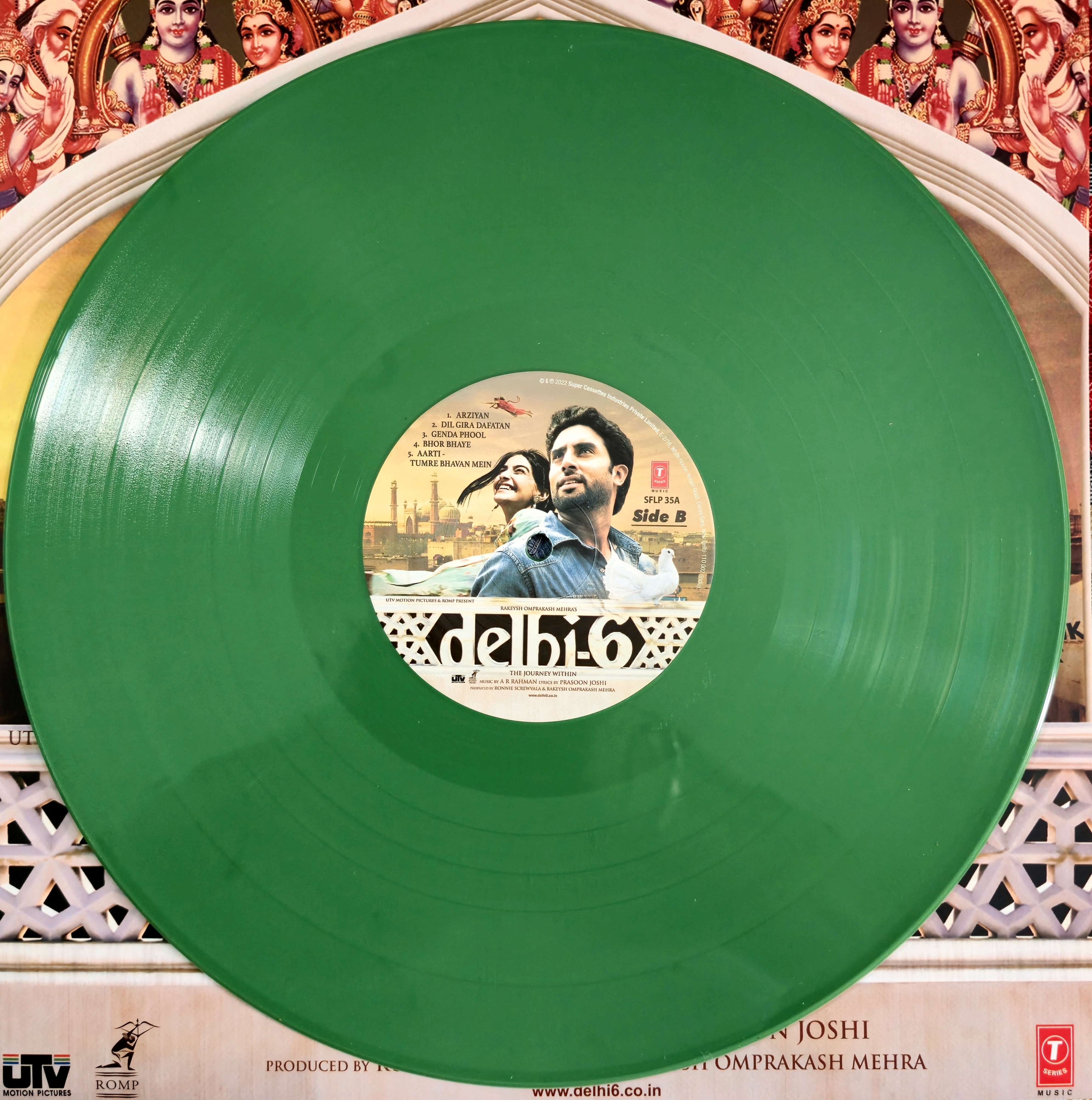 DELHI 6 - VINYL RECORD - thumbnail 2