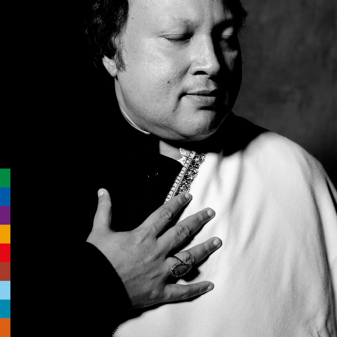 CHAIN OF LIGHT : NUSRAT FATEH ALI KHAN & PARTY - VINYL RECORD - thumbnail 2