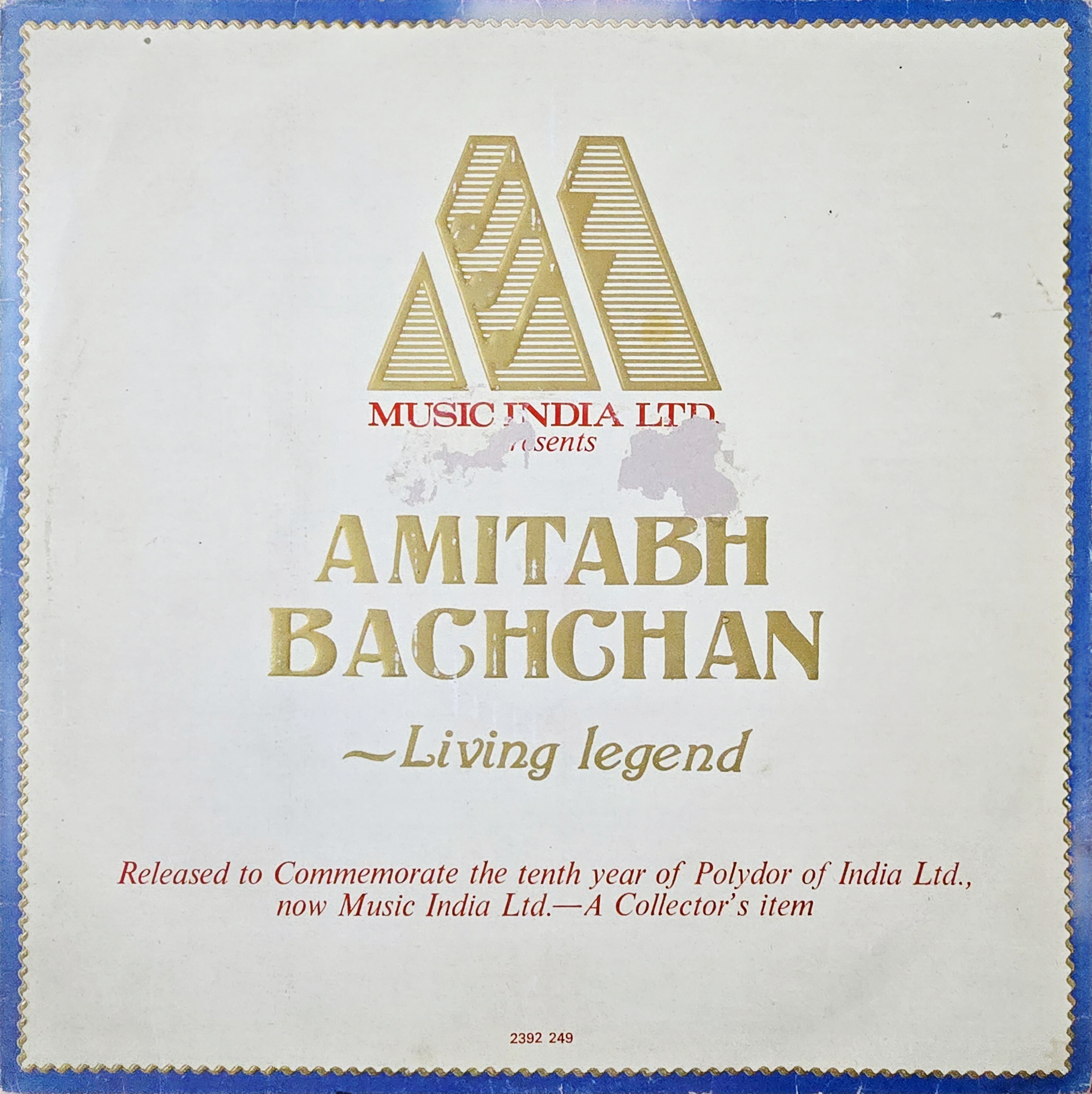 LIVING LEGEND : AMITABH BACHCHAN - LP RECORD ( POLYDOR / MINT ) 2392 249 - thumbnail 1